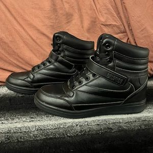 UBFEN Women’s size 8 shoes